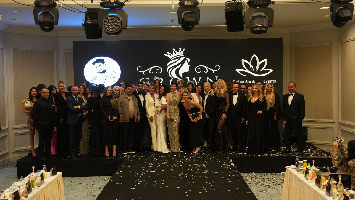 ÇIRAĞAN’DA IŞILTILI GECE! HANDE BETÜL SEVİMLİ’YE TAÇ YAĞMURU!