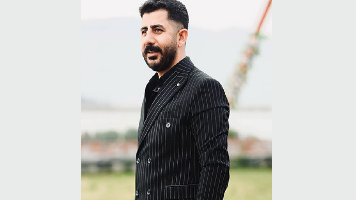 Azat Ararat: “Kürtçe Şarkı Söylemek Benim Kimliğim, Benim Hikayem”