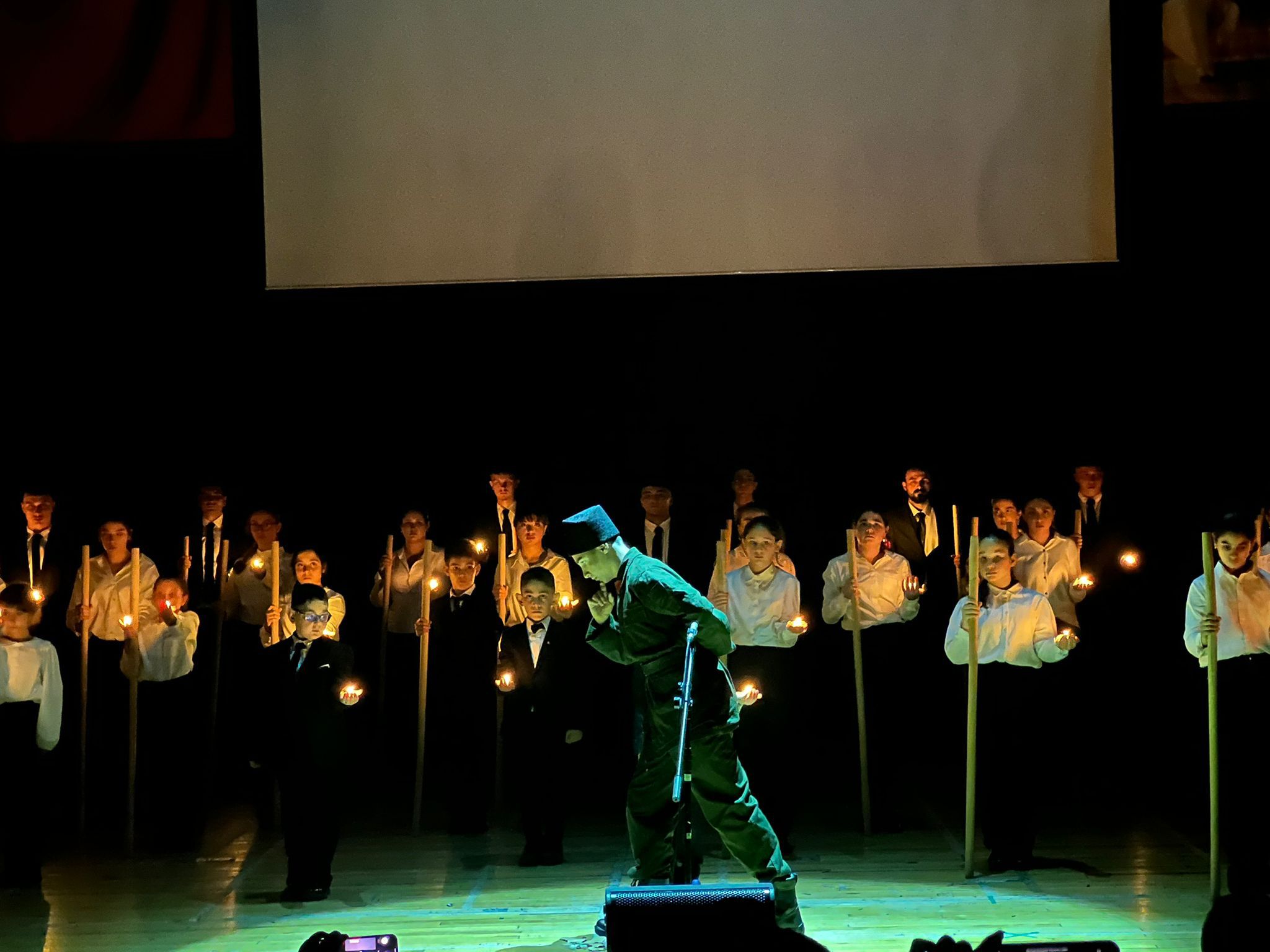 İZBİLİM KOLEJİ’NDEN ATATÜRK’E ADANMIŞ UNUTULMAZ BİR GECE