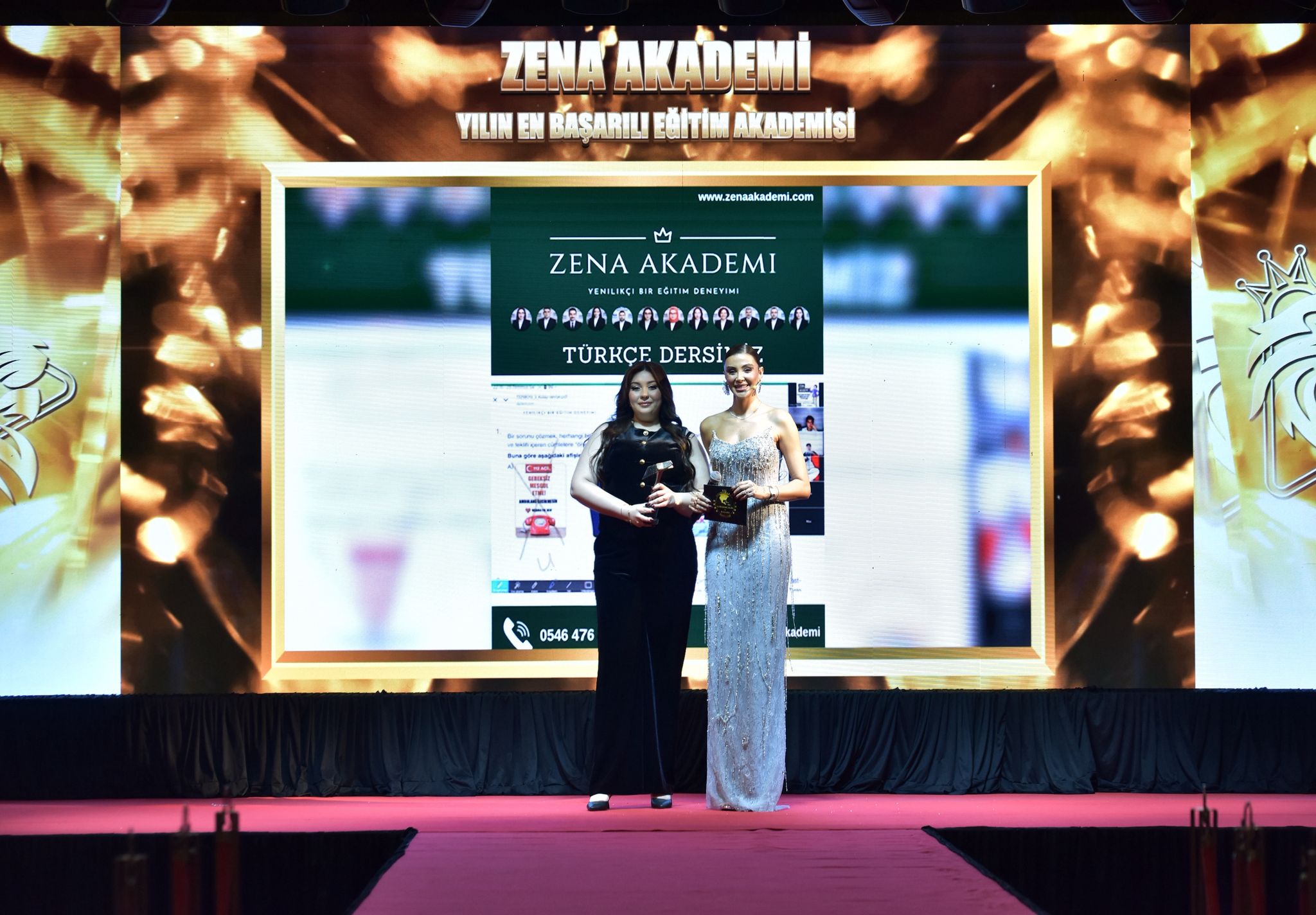  ZENA AKADEMİ “YILIN EN BAŞARILI EĞİTİM AKADEMİSİ” ÖDÜLÜNÜ ALDI