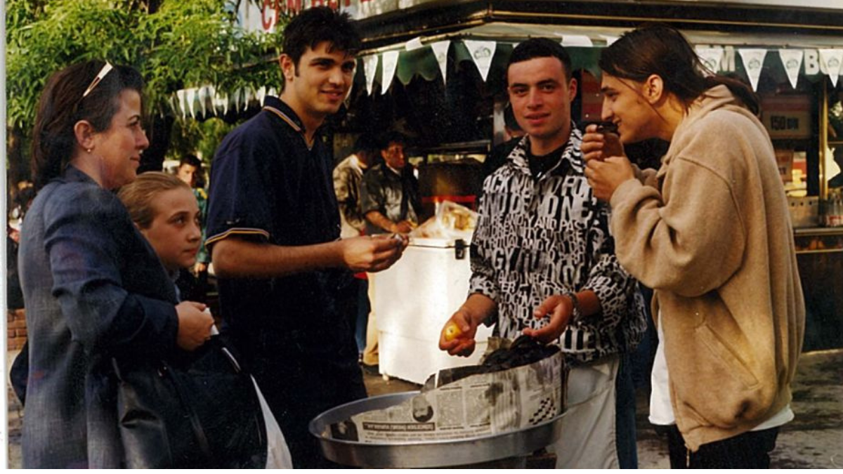 Okul Önlüğünden Marka Yolculuğuna: Midyeci Yasin’in Bitmeyen Hikâyesi