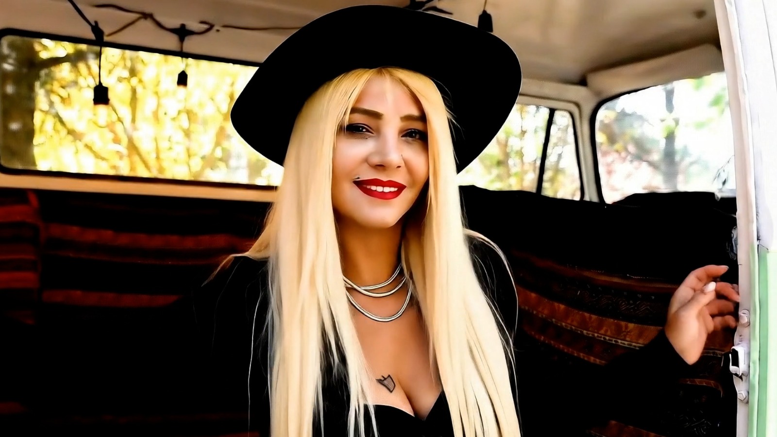 Buket Arya Yeni Single’larıyla Adana Sahnesinin Yükselen Yıldızı Oldu