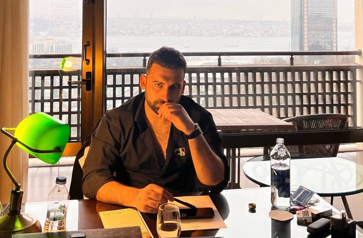 Smile Tour: Berat Yeşilkaya’nın Yönetiminde Sektörleri Bir Araya Getiren Güçlü Yapı