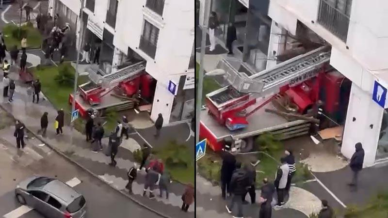 Büyükçekmece’de Vinç Kontrolden Çıkıp Diş Polikliniğine Girdi