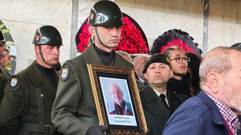 Yalçın Küçük, Askeri Törenle Son Yolculuğuna Uğurlandı