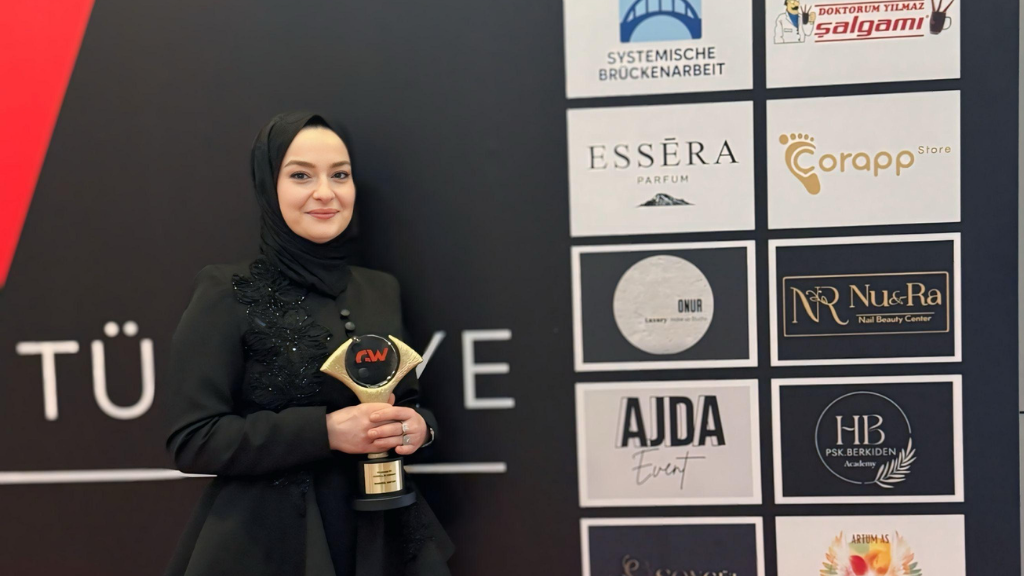 ALTIN ZİRVE’DE GÜZELLİK SEKTÖRÜNDE ZİRVE SONGÜL OKTAR’IN