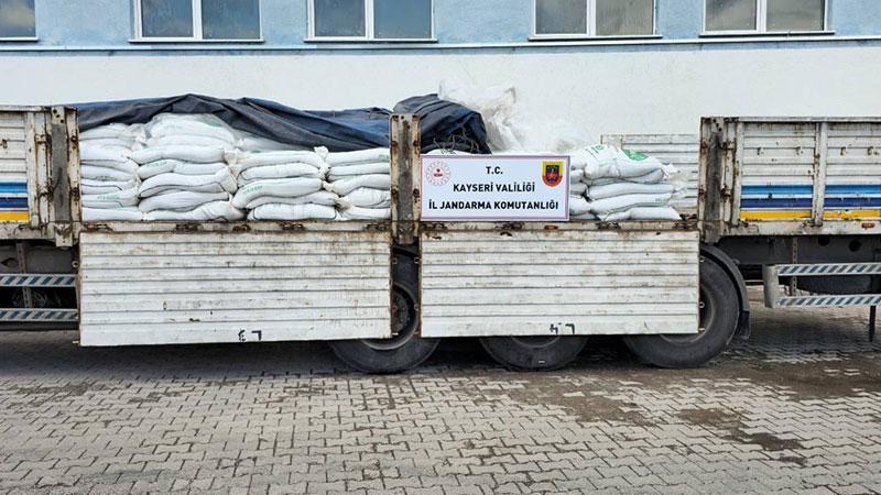 JANDARMADAN SAHTE GÜBRE VURGUNUNA DARBE: 24 TON ELE GEÇİRİLDİ!
