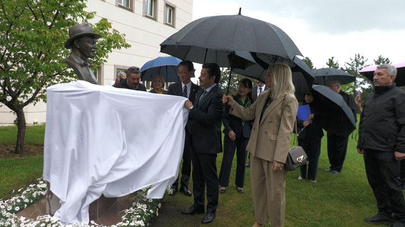 KAMAN’DA DR. OMURA İÇİN VEFA TÖRENİ: BÜSTÜ AÇILDI, İSMİ YAŞATILACAK