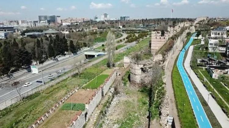 Edirnekapı Surları Olayında Soruşturma: İki Şüpheli Emniyette
