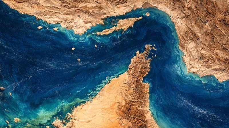 Hürmüz Boğazı geçişlerinde İran’dan izin sistemi uygulaması