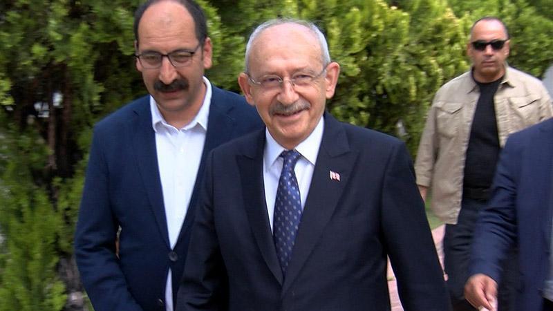 Kılıçdaroğlu’ndan MYK Mesaisi: CHP Genel Merkezine Gitti