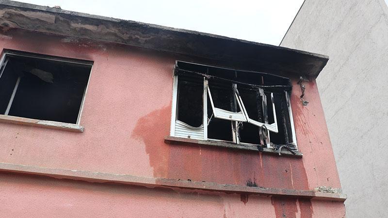 Elektrik Panosunda Başlayan Yangın Evi Küle Çevirdi