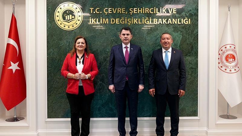 Afyonkarahisar’ın Projeleri Masada: Bakan Kurum’dan Belediye Başkanlarına Kabul