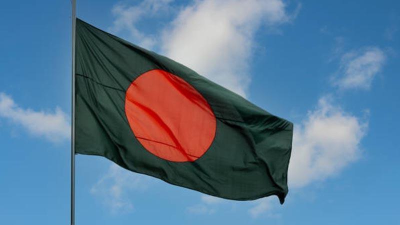 Bangladeş’te iki yolcu otobüsü kafa kafaya çarpıştı: 8 ölü, 25 yaralı