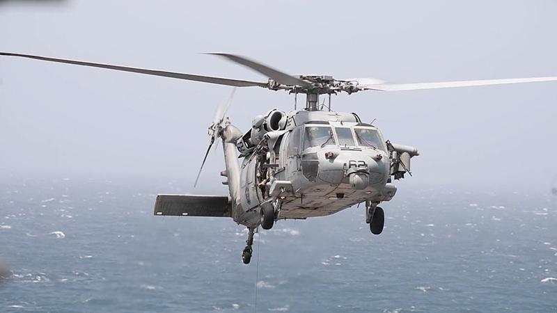 CENTCOM Duyurdu: İran’a Gitmeye Çalışan Geminin Dümeni Devre Dışı Bırakıldı
