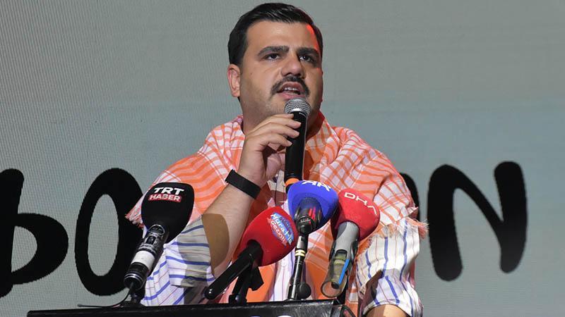 Bozalan’da incir festivali: Üreticiler emeğini sergiledi, Bengü ve Metin Şentürk sahne aldı