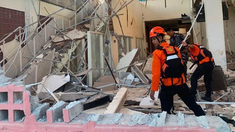 Flores’te deprem bilançosu ağırlaşıyor: 103 ölü, 1666 yaralı