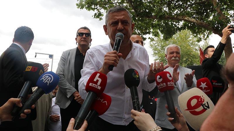 Özgür Özel Kayseri’de konuştu: “Milletin ekmek kavgasını vereceğiz”