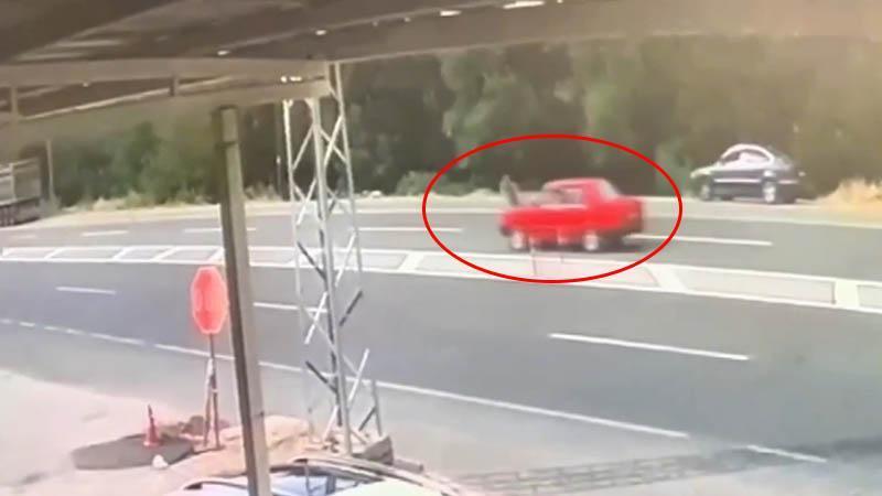 Otomobilinden indi, yolun karşısına geçmek isterken can verdi