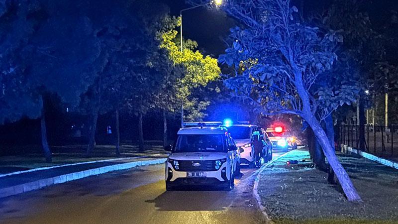 Eskişehir’de gece yarısı dehşeti: Araçtan atlayan kadın ağır yaralandı