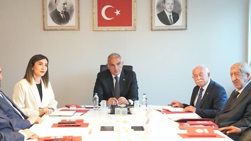 Bakan Ersoy, Alevi-Bektaşi Kültür ve Cemevi Başkanlığı Danışma Kurulu’na başkanlık etti