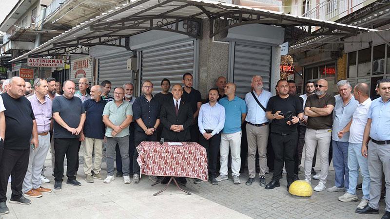 Manisa’da silahlı soygun girişimi: Kuyumcu ve çalışanı yaralandı