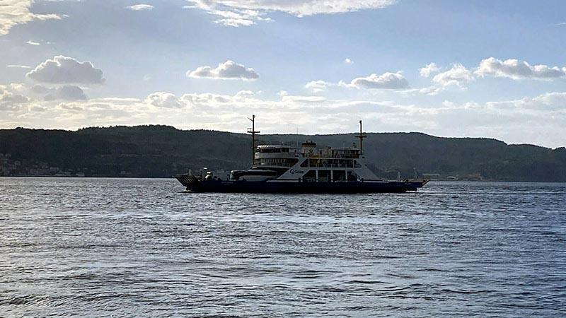 Olumsuz hava şartları Çanakkale’de deniz ulaşımını etkiledi