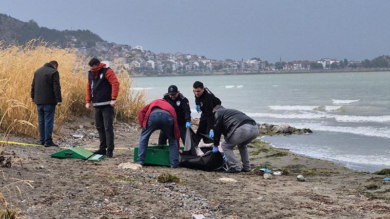 Eğirdir Gölü kıyısında erkek cesedi bulundu