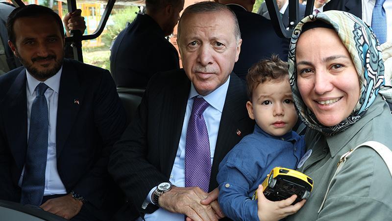 Cumhurbaşkanı Erdoğan AileFest etkinlik alanını ziyaret etti