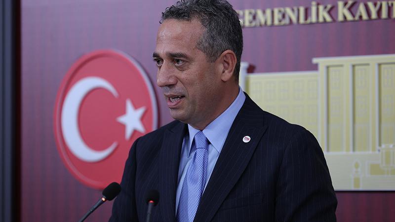 Ali Mahir Başarır’dan Cemil Tugay’a tepki: “İzmir’i kazandığınızı mı düşünüyorsunuz?”