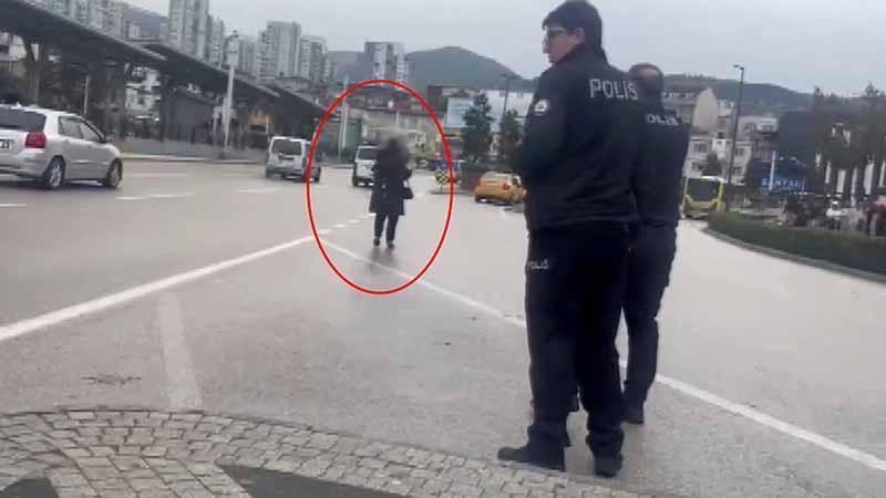 Çocuklarını göremediğini öne süren kadın boğazına bıçak dayadı