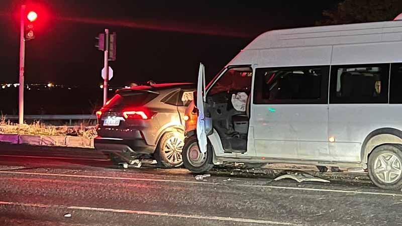 Adıyaman’da trafik kazası: 15 kişi hastaneye kaldırıldı