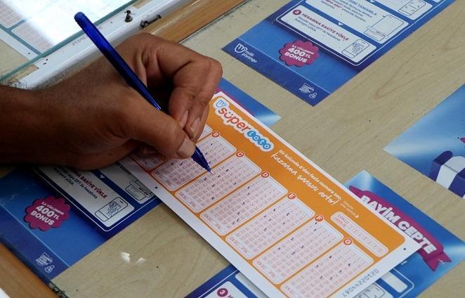 740 Milyon TL’yi Aşan Süper Loto İkramiyesi Adana’da Heyecan Yarattı