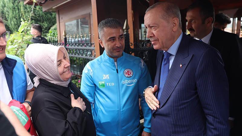 Cumhurbaşkanı Erdoğan’dan İstanbul Kastamonuspor’a Ziyaret
