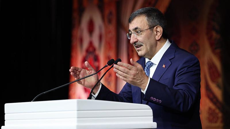 Cevdet Yılmaz ve Burhanettin Duran, Türk Dünyası Diyalog Forumu’nun Açılışına Katıldı